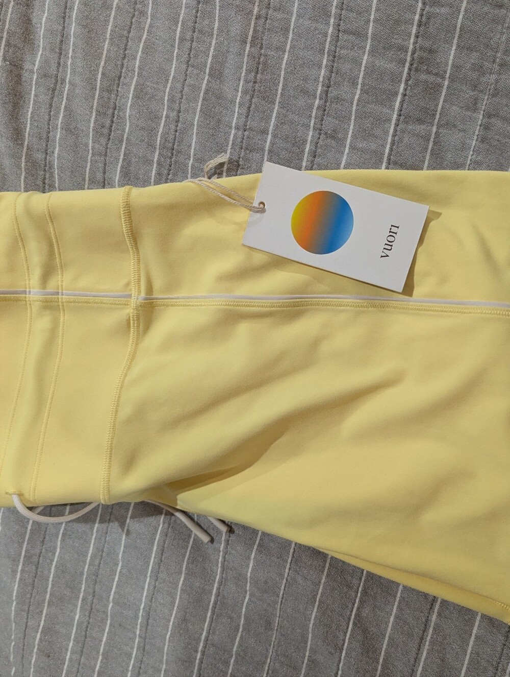 vuori Daily Piped Shorts In SUNLIGHT